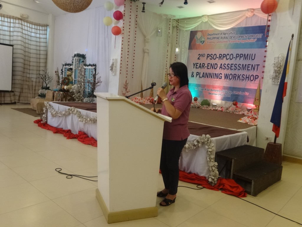 PRDP RPCO V Deputy Projector and RTD for Operations and Extension Dr. Elena B. delos Santos welcomes the participants to the 2nd PSO-RPCO-PPMIU Year-End Assessment and Planning Workshop.