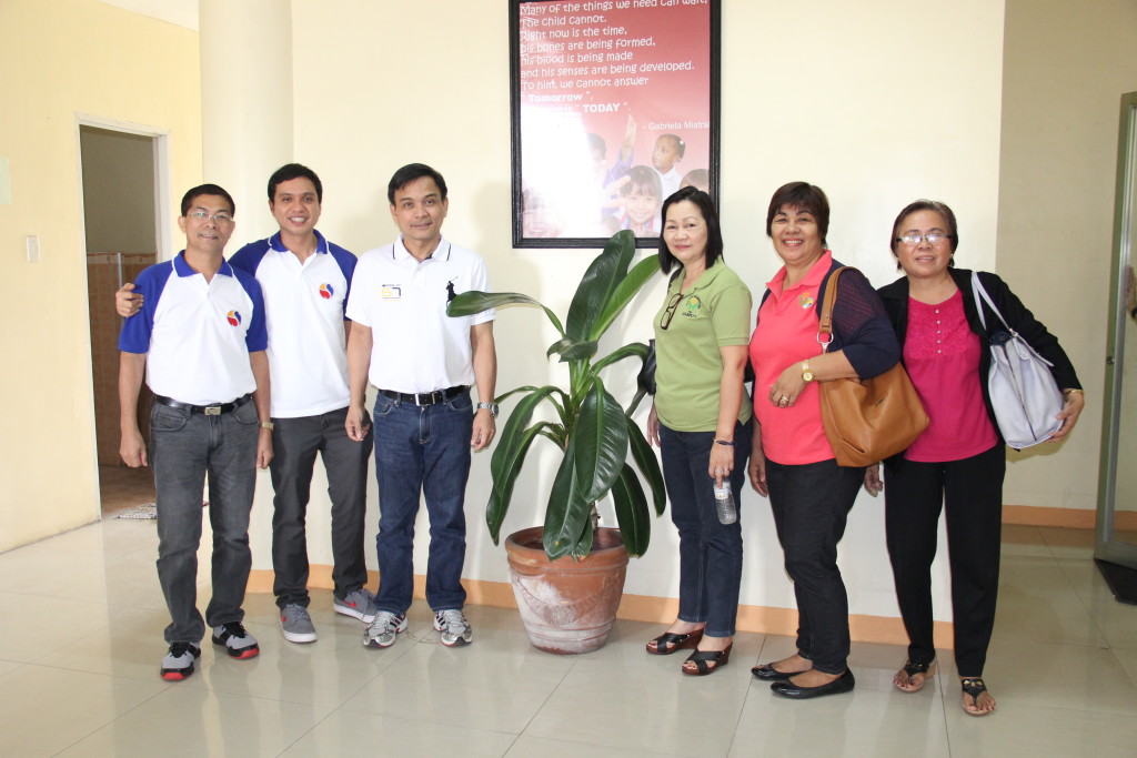  (from left) Assistant Schools Division Superintendent Mariano B. De Guzman, PRDP Project Support Office South Luzon Director Shandy M. Hubilla, Department of Education RFO 5 Regional Director Ramon Fiel G. Abcede, PRDP Deputy Project Director Dr. Elena B. De los Santos, PRDP RPCO V I-REAP Component Head Adelina A. Losa and PRDP RPCO V InfoACE Unit Head Emilia B. Bordado pose for a photo after a meeting about “Be Cool” coco water product product promotion and possible partnership with DepEd in the Pilot Testing of the Village Level Coconut Water Processing System. 