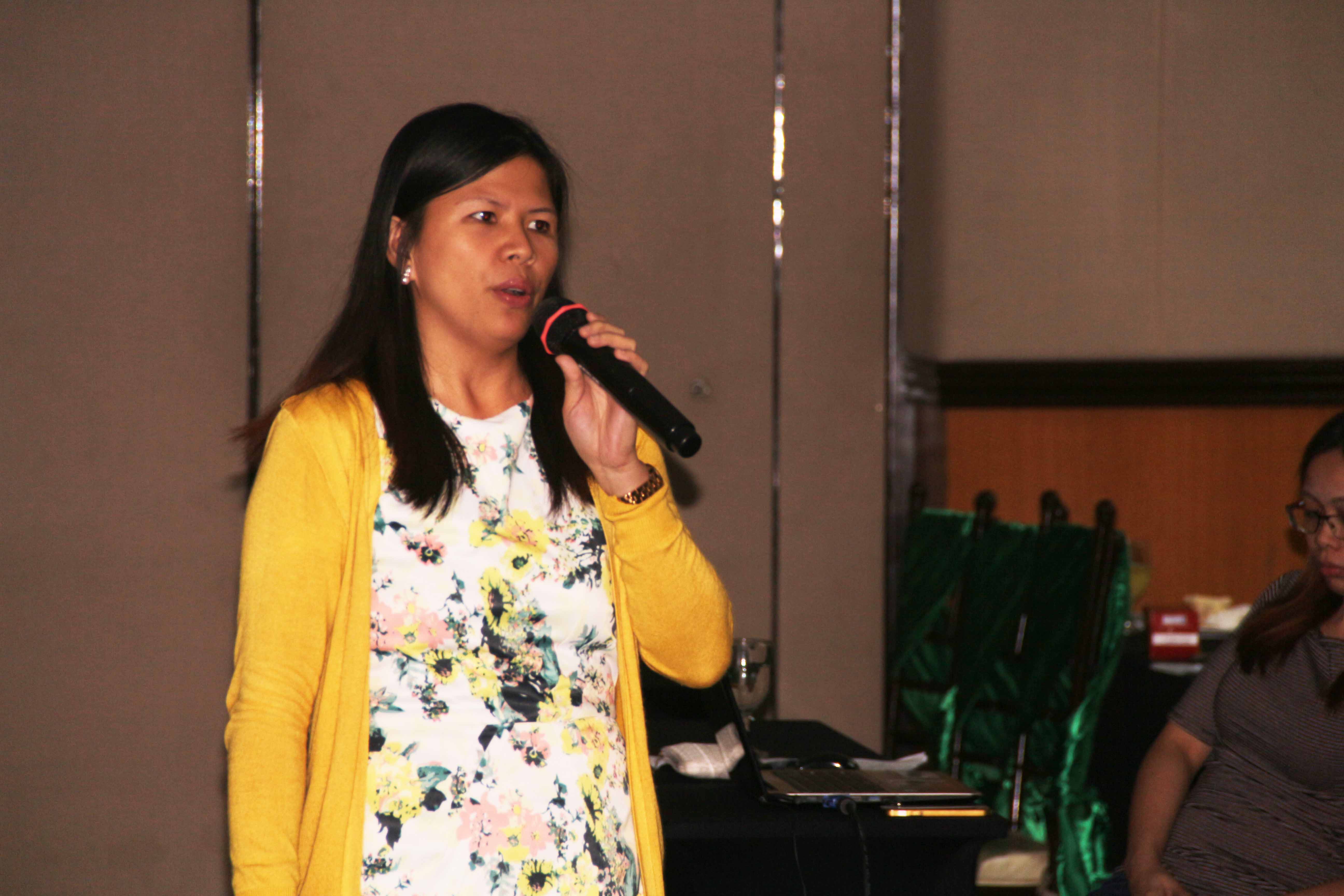 Ms. Norina David, Project Support Office Finance Head, gives the objectives of the Financial Management Training.