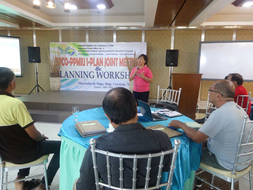 PRDP-Bicol I-PLAN Planning Specialist Mary Ann R. Cuya discusses the PRDP Updates and Agreements during the 2nd World Bank Implementation Support Mission which highlight the need to mainstream PCIP with DA and its partner agencies’ programs to boost the priority commodities under PRDP. 