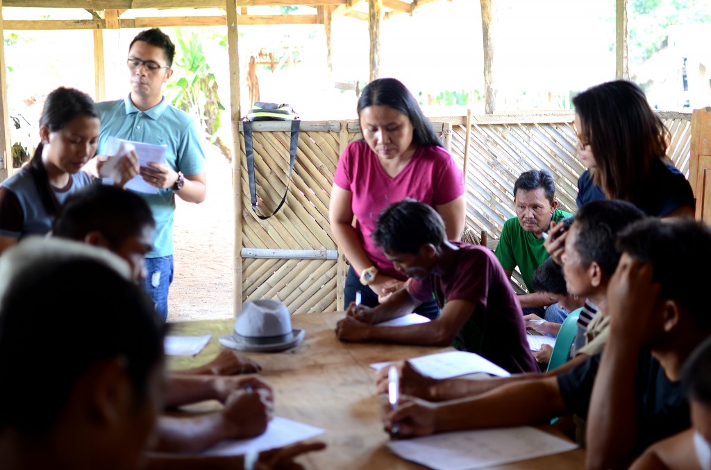  Bicol-M&E Officer, Ms. Rhodelia Remot and other PRDP staff assisted the participants during the conduct of the survey. 